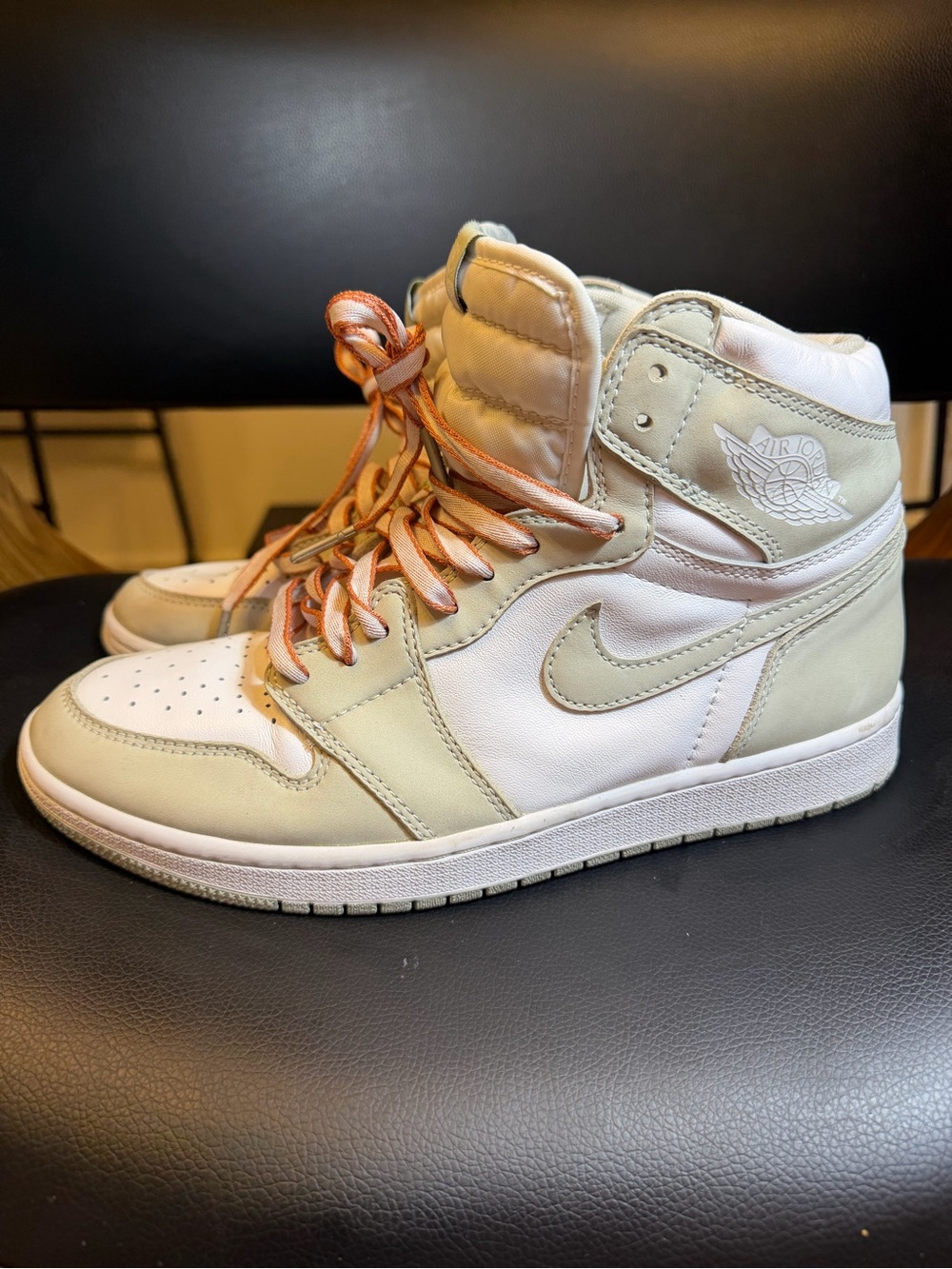 Women's Air Jordan 1 Retro High OG "Seafoam" (Style Code: CD0461-002)